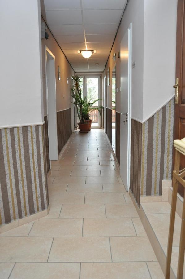 Gloriett Panzio Bed & Breakfast Fertőboz Екстериор снимка
