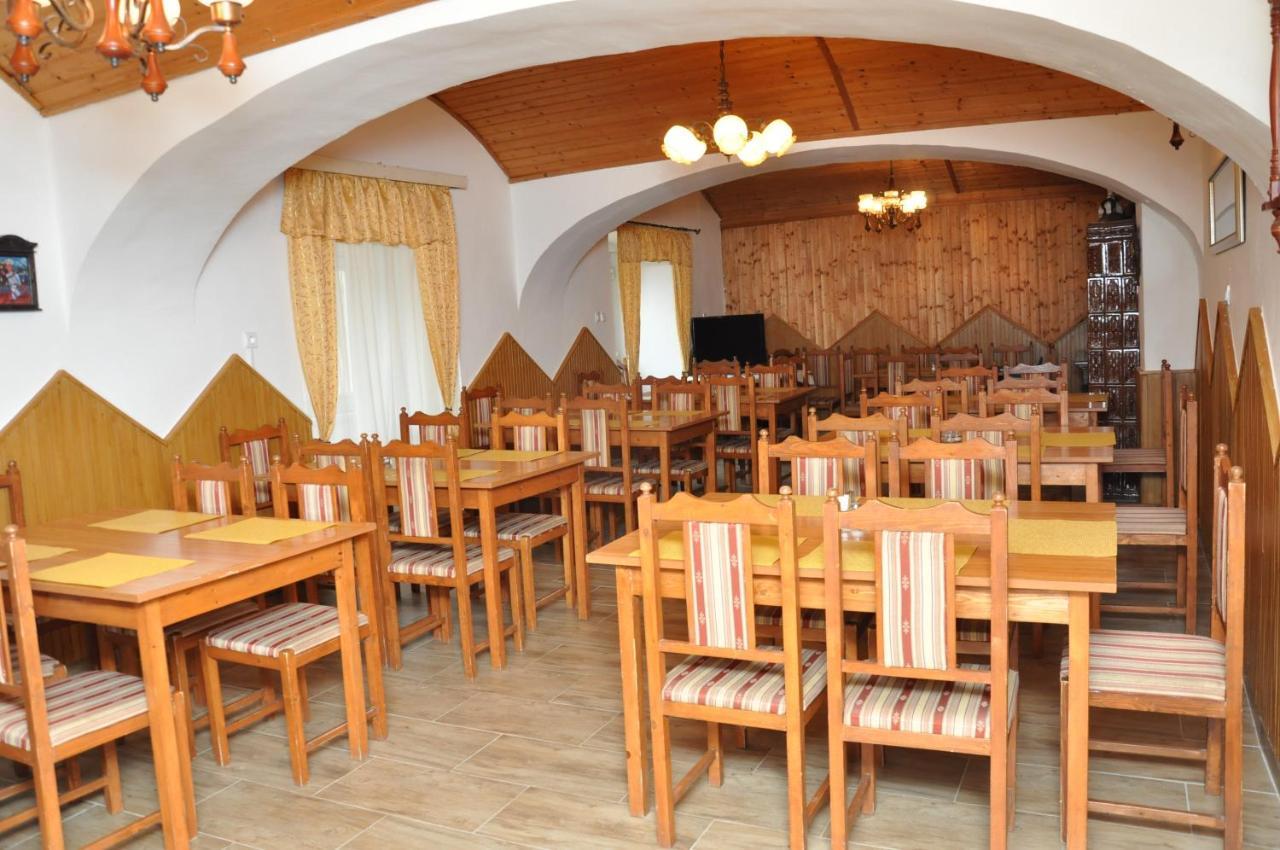 Gloriett Panzio Bed & Breakfast Fertőboz Екстериор снимка