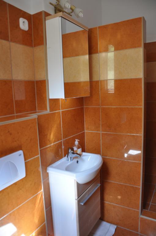 Gloriett Panzio Bed & Breakfast Fertőboz Екстериор снимка