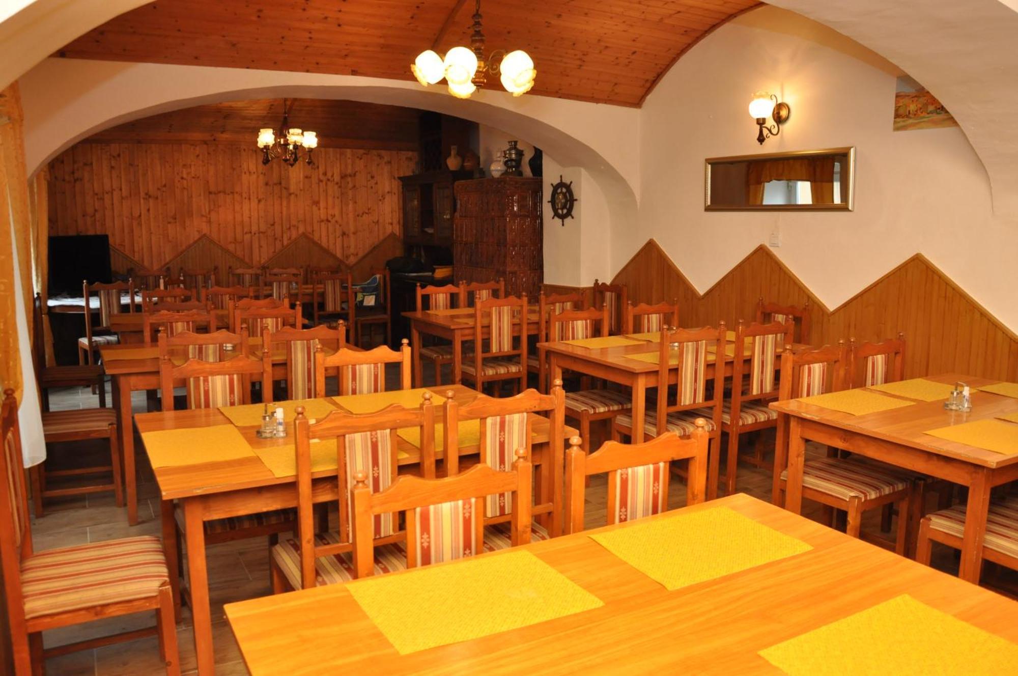 Gloriett Panzio Bed & Breakfast Fertőboz Екстериор снимка