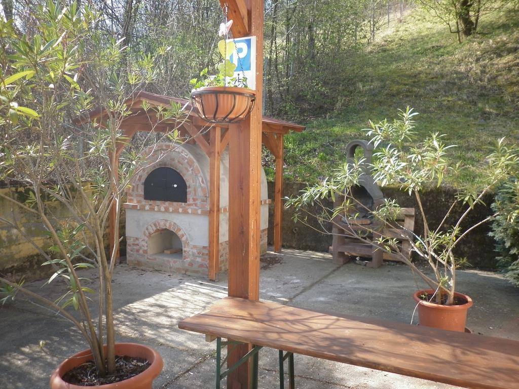 Gloriett Panzio Bed & Breakfast Fertőboz Екстериор снимка