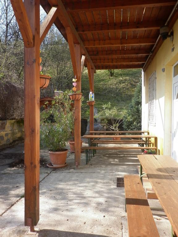 Gloriett Panzio Bed & Breakfast Fertőboz Екстериор снимка